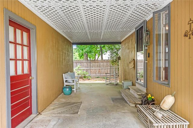 40 South Lane, Barrington, RI 02806