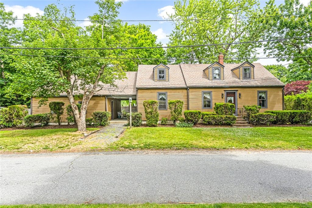 40 South Lane, Barrington, RI 02806