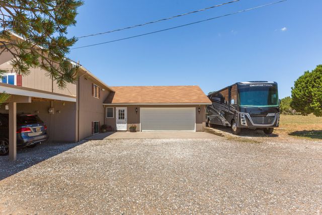 20 BERTA Drive, Edgewood, NM 87015