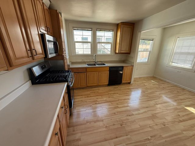 610 S Amphlett Boulevard, San Mateo, CA 94402