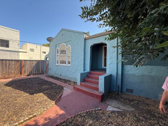 610 S Amphlett Boulevard, San Mateo, CA 94402