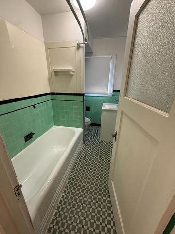 610 S Amphlett Boulevard, San Mateo, CA 94402
