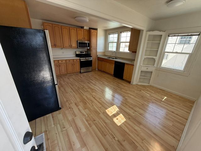 610 S Amphlett Boulevard, San Mateo, CA 94402