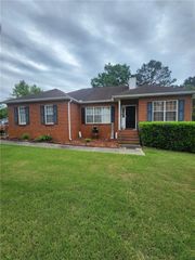 47 Oak Hill Terrace, Fayetteville, GA 30215