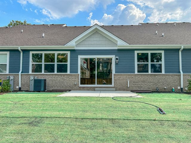 34 Steeple Bend Lane, Evergreen Park, IL 60805