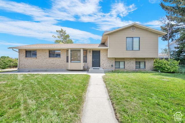 4891 W CALYX CIR, West Jordan, UT 84081
