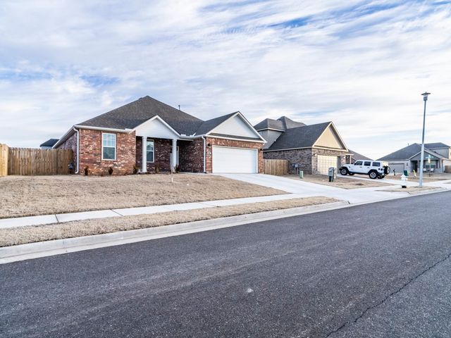 940 Ashmore Landing Loop, Centerton, AR 72719