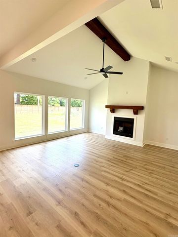 1 Dragonfly Cove, Greenbrier, AR 72058