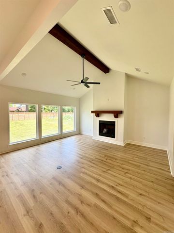 1 Dragonfly Cove, Greenbrier, AR 72058