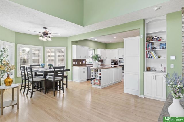 2611 N 159 Street, Omaha, NE 68116