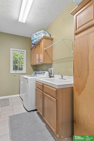2611 N 159 Street, Omaha, NE 68116