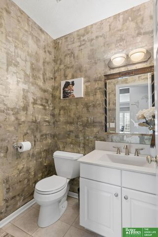 2611 N 159 Street, Omaha, NE 68116
