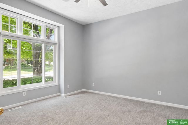 2611 N 159 Street, Omaha, NE 68116