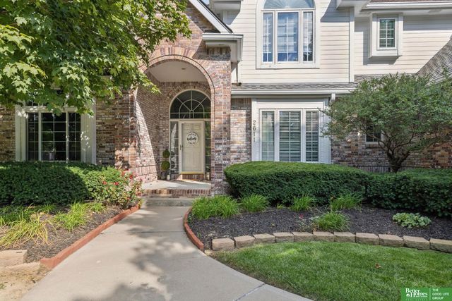 2611 N 159 Street, Omaha, NE 68116