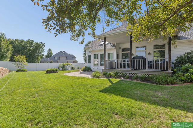 2611 N 159 Street, Omaha, NE 68116