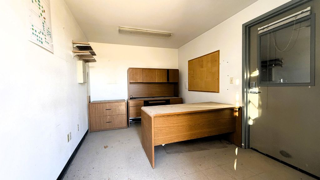 311 Culbertson Ave, Worland, WY 82401 photo 5