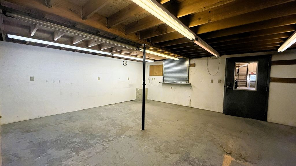 311 Culbertson Ave, Worland, WY 82401 photo 7