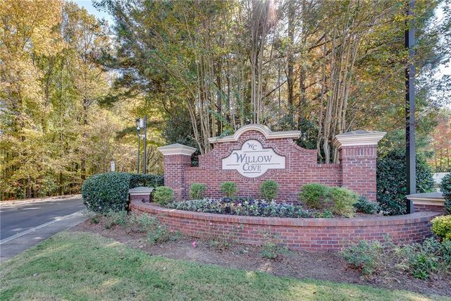 1534 Cove Creek Circle, Norcross, GA 30093