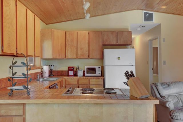 17028 Banner Quaker Hill Rd, Nevada City, CA 95959