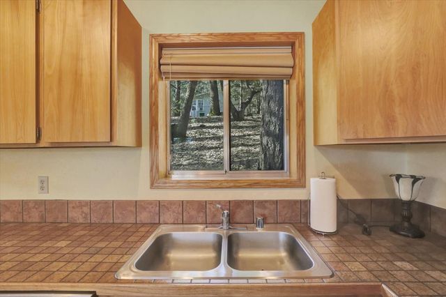 17028 Banner Quaker Hill Rd, Nevada City, CA 95959