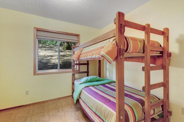 17028 Banner Quaker Hill Rd, Nevada City, CA 95959