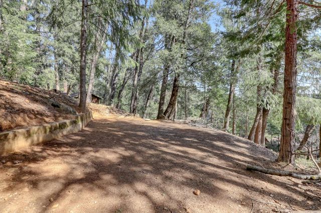 17028 Banner Quaker Hill Rd, Nevada City, CA 95959