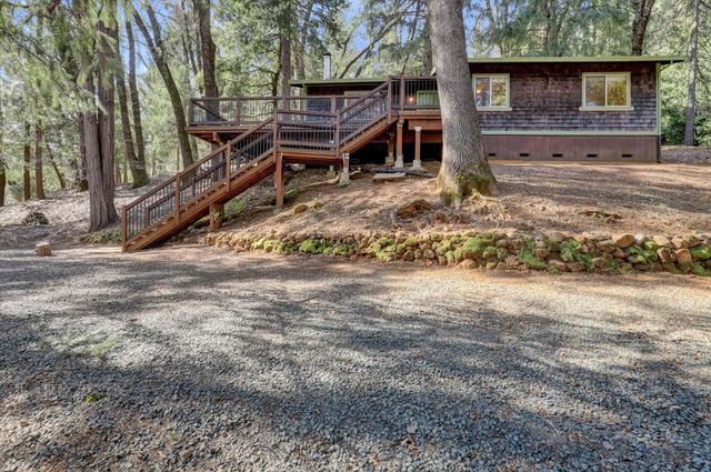 17028 Banner Quaker Hill Rd, Nevada City, CA 95959