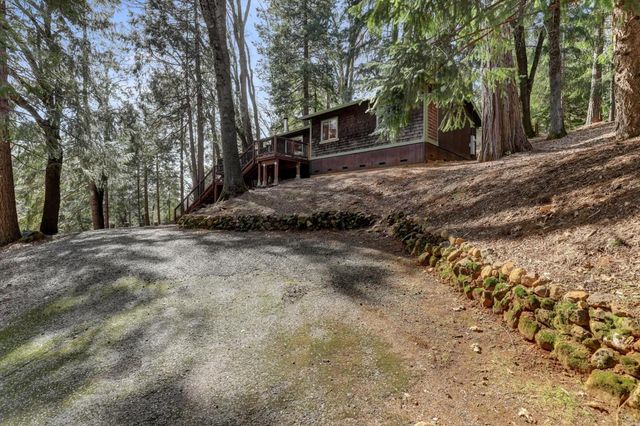 17028 Banner Quaker Hill Rd, Nevada City, CA 95959
