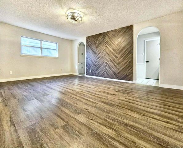 3710 75th Street, Lubbock, TX 79423