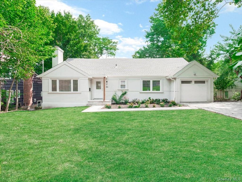 10 W Terrace Road, Great Neck, NY 11021 — photo 2