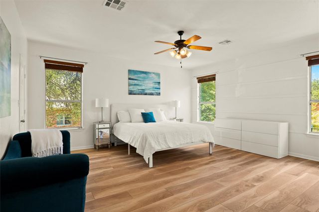 220 Grafton LN, Austin, TX 78737
