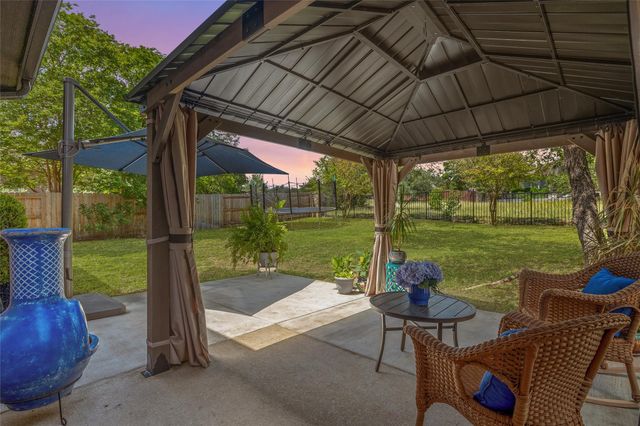 220 Grafton LN, Austin, TX 78737