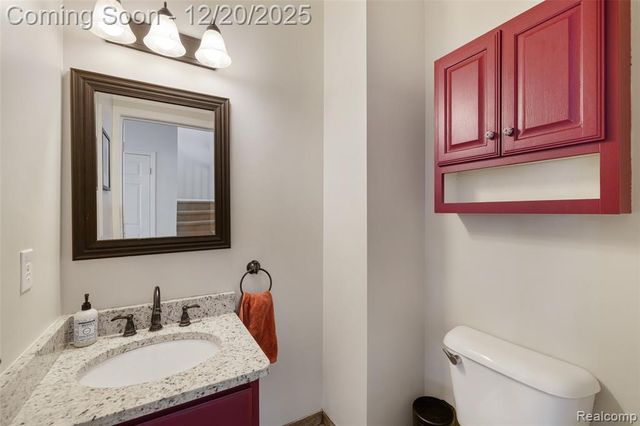 52400 Huntley Avenue, New Baltimore, MI 48047