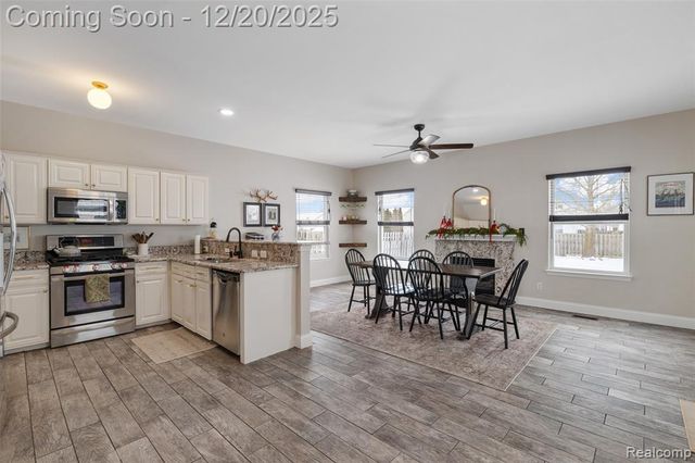 52400 Huntley Avenue, New Baltimore, MI 48047