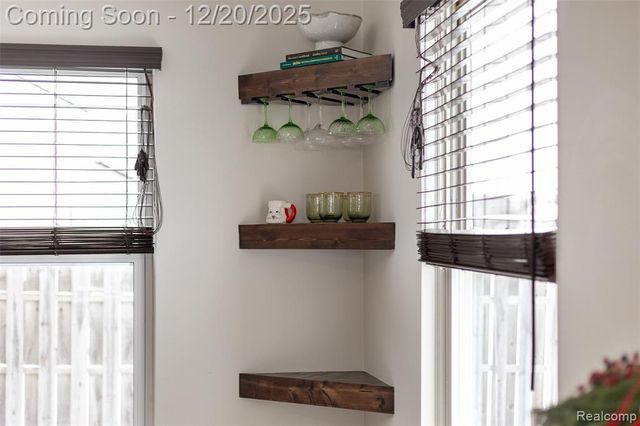 52400 Huntley Avenue, New Baltimore, MI 48047