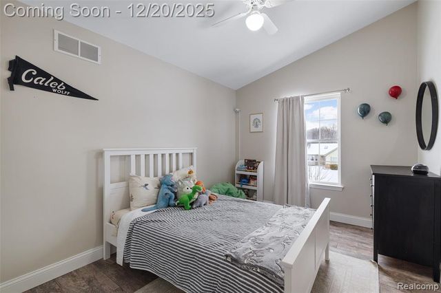 52400 Huntley Avenue, New Baltimore, MI 48047