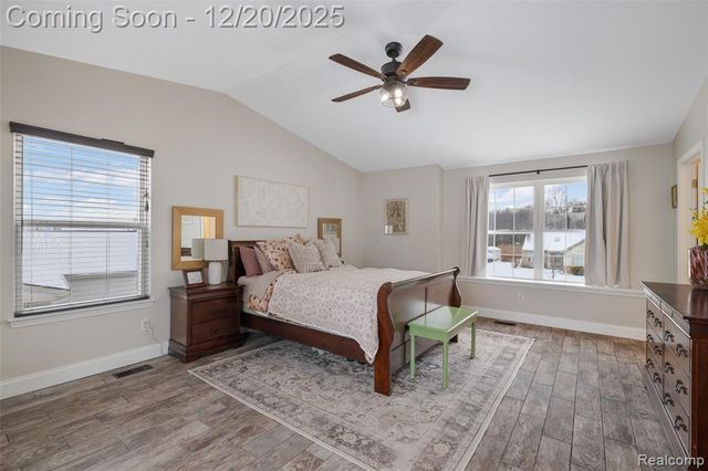 52400 Huntley Avenue, New Baltimore, MI 48047