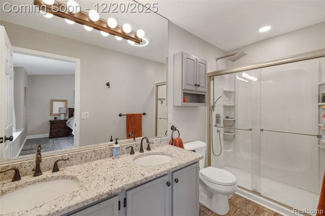 52400 Huntley Avenue, New Baltimore, MI 48047