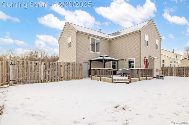 52400 Huntley Avenue, New Baltimore, MI 48047