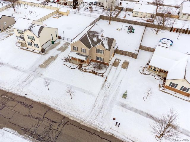 52400 Huntley Avenue, New Baltimore, MI 48047