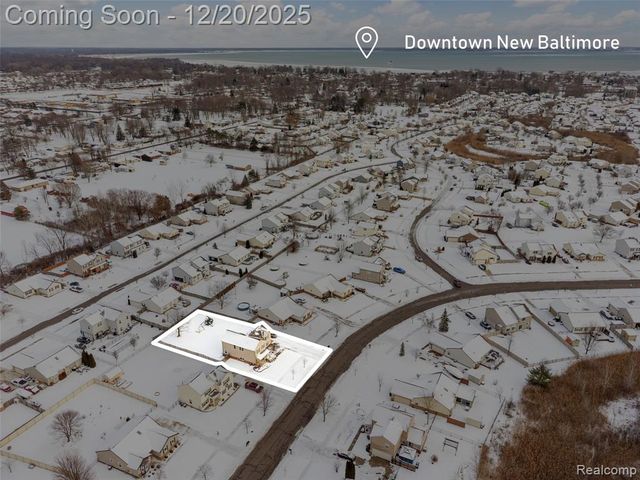 52400 Huntley Avenue, New Baltimore, MI 48047