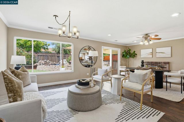 2103 Deerwood Dr., Martinez, CA 94553