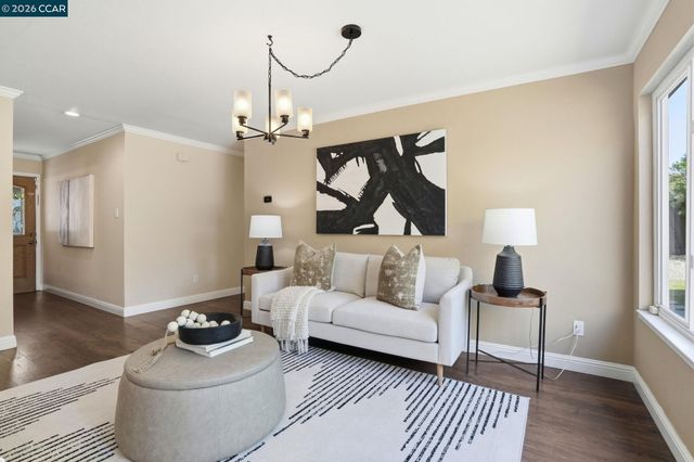 2103 Deerwood Dr., Martinez, CA 94553