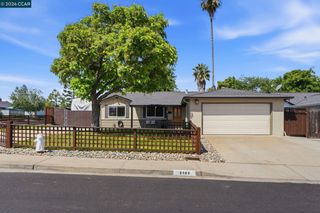 2103 Deerwood Dr., Martinez, CA 94553