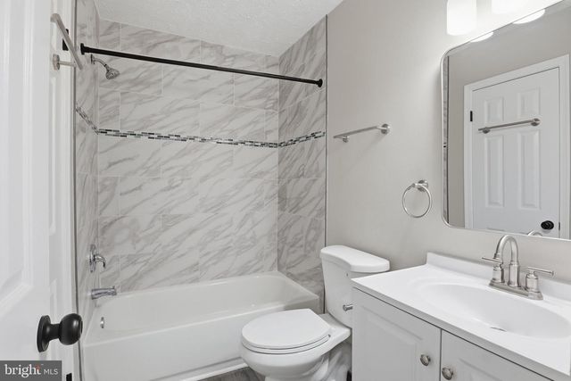 2813 MUESERBUSH CT, Glenarden, MD 20706