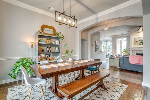 1042 Chesapeake Drive, Mansfield, TX 76063