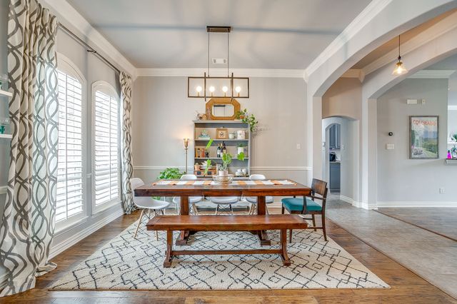 1042 Chesapeake Drive, Mansfield, TX 76063