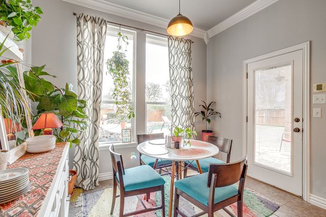 1042 Chesapeake Drive, Mansfield, TX 76063