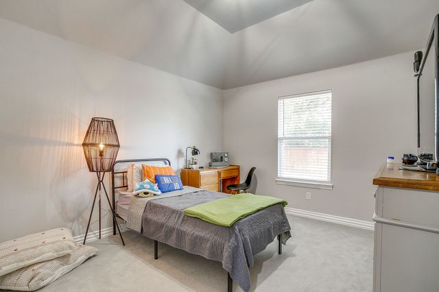 1042 Chesapeake Drive, Mansfield, TX 76063