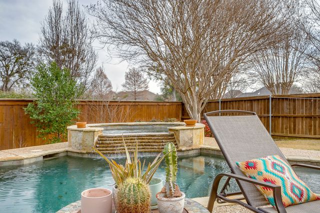 1042 Chesapeake Drive, Mansfield, TX 76063